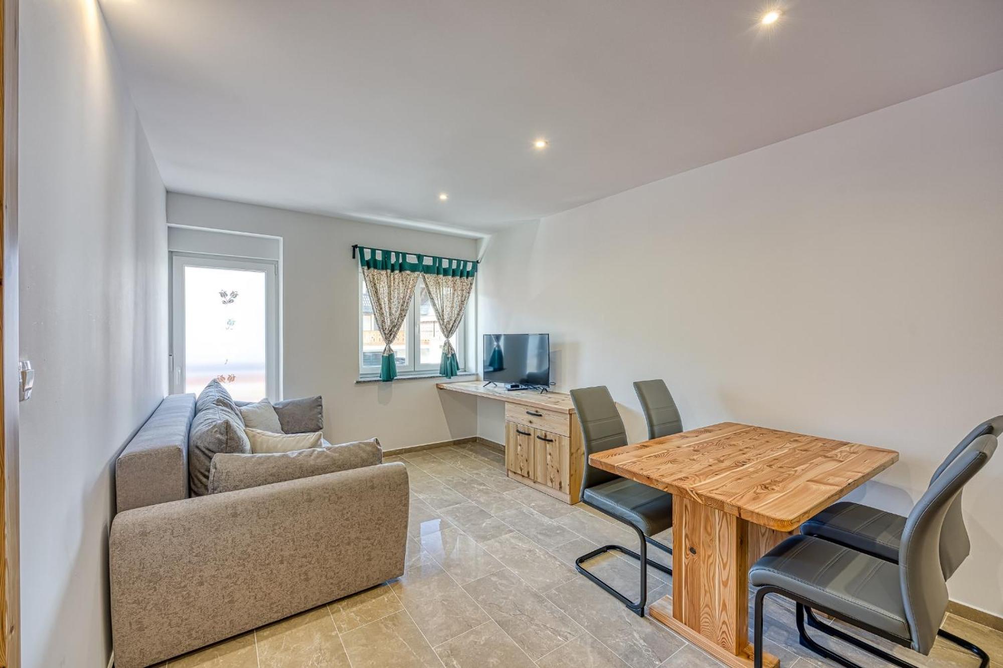 Apartments Viktor Rateče Kamer foto