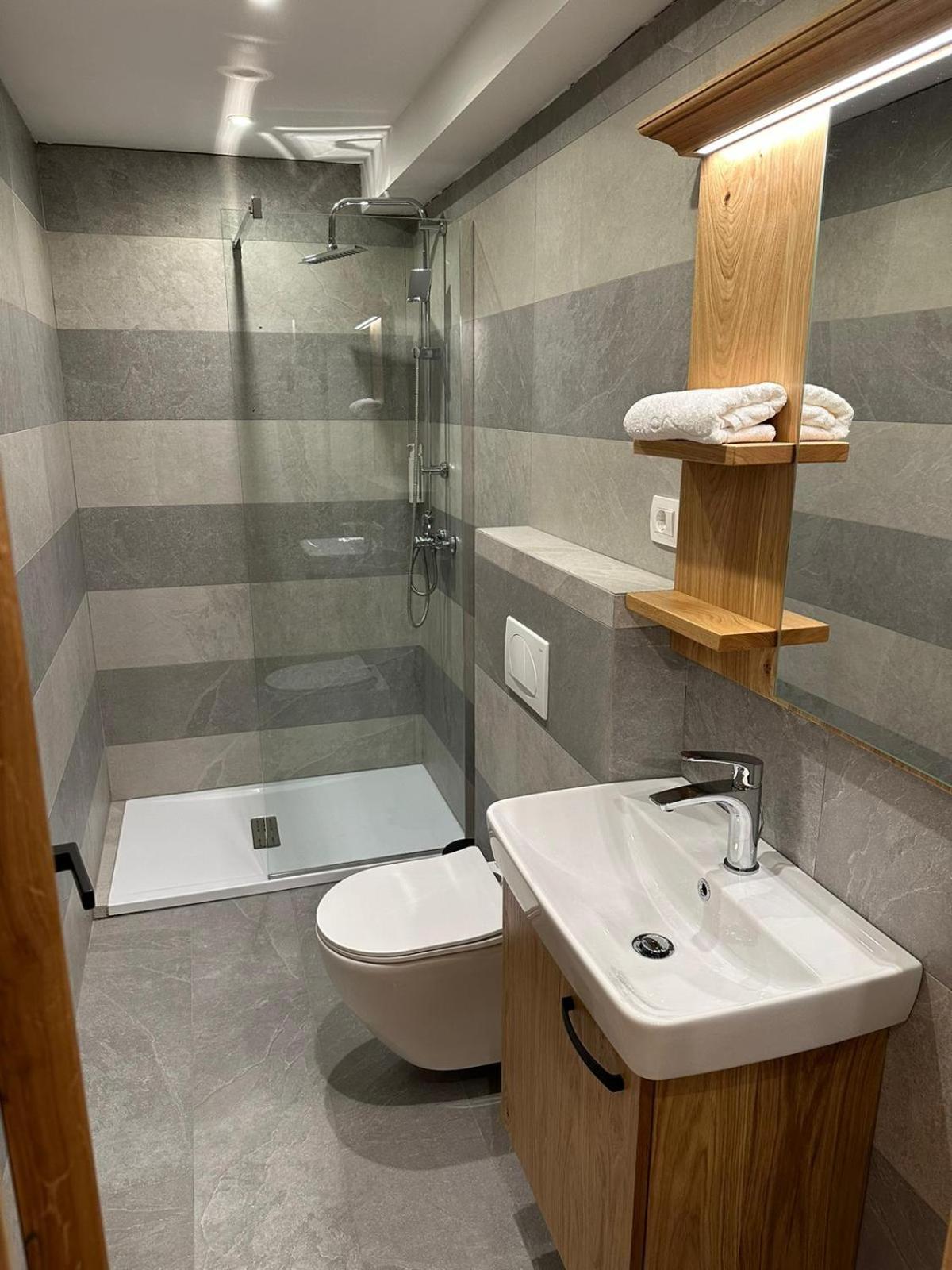 Apartments Viktor Rateče Kamer foto